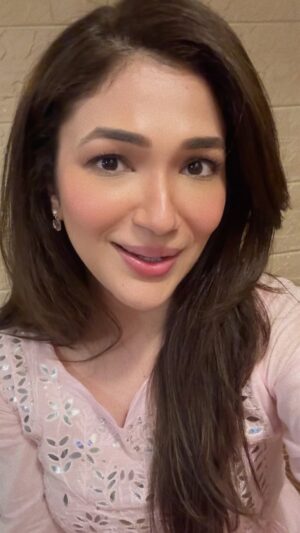 Ridhima Pandit Instagram - No wonder I am such a “bubbly “🫧🫧🫧 person 😂