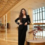 Ridhima Pandit Instagram - Channeling timeless elegance in sleek black attire. . . Wearing @worldofasra Styled by @styled_bytan P.R (outfit) @tandigital5 Jewels by @notandas_jewellers HMU @makeupbybablu Shot by @shootwithshakir Managed by @nabeelsdalvi