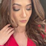Ridhima Pandit Instagram - Stepping into passion, one pleat at a time #redismycolour . . . Outfit by @anshikatakofficial Jewellery by @rubans.in @oakpinionpr Styled by @shrushti_216 . .