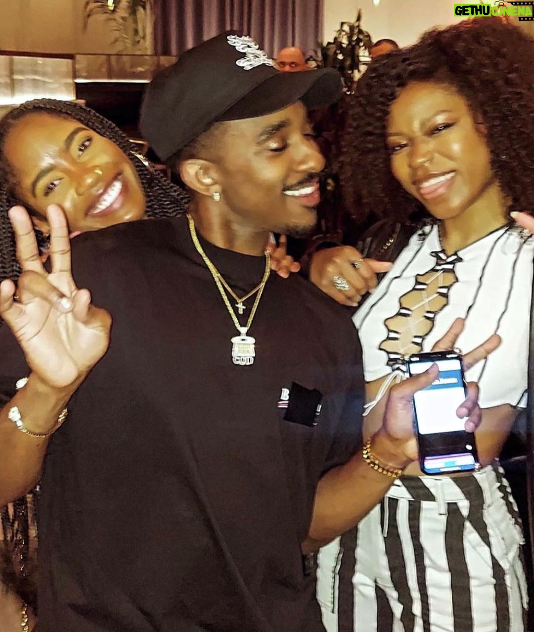 Riele Downs Instagram - 🫶 !!! had the best time working with these uber talented & incredibly kind human beings !!! 😄 season 2 of bel-air is airing now, go stream 🛎️🌬️ #belair