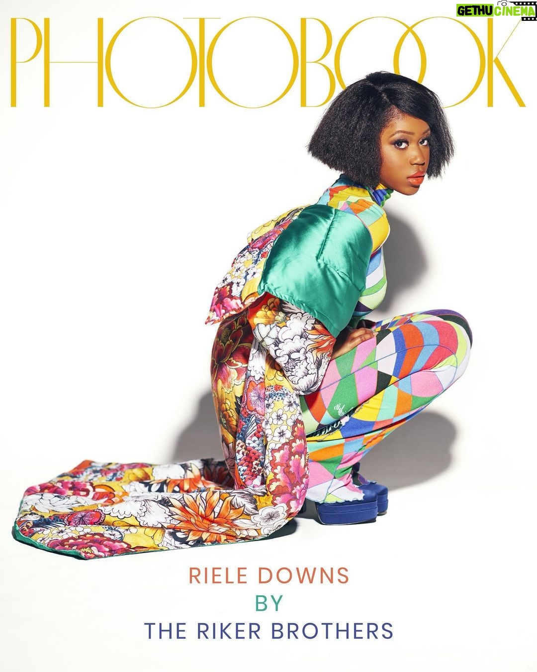 Riele Downs Instagram - with @photobookmagazine 🎨 photographer: @rikerbrothers stylist: @lynnstyle18 hair: @iamaraxilindsey makeup: @camillearianemakeup editor-in-chief: @718blonde creative director: @mikeruizone tearsheets: @alarcn.daniel interview: @siennajanette link in bio ! :)