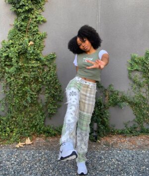 Riele Downs Instagram - listen 2 the shirt 😁

to my American friends - today’s the day!! the final day you can vote for the presidential election. PLEASE get out to the polls if you haven’t already - your vote makes a difference!! & stay safe. ♥️ if you’ve already voted or can’t, i’ll be posting some other action steps and resources on my story 🗳 #vote