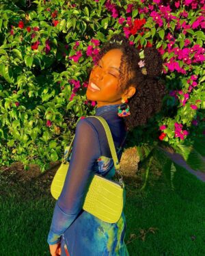 Riele Downs Instagram - 🚀🕯🧩 ☎️🧬🪐🧼🧿⚔️🪂🎰🎯🧪