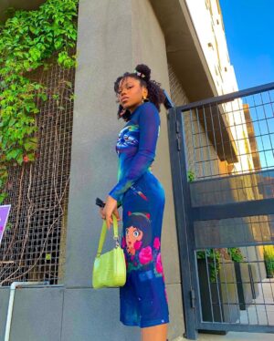 Riele Downs Instagram - 🚀🕯🧩 ☎️🧬🪐🧼🧿⚔️🪂🎰🎯🧪
