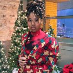Riele Downs Instagram - 2020 2020 vision ♥️🤝🎊 wishing everyone happiness, love, health, growth, achievement, and much more going into this new year/decade!!! let’s get it