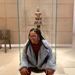 Riele Downs Instagram – food for thought Musée du Louvre