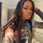 Riele Downs Instagram – pas de filtre 🥴 Paris, France
