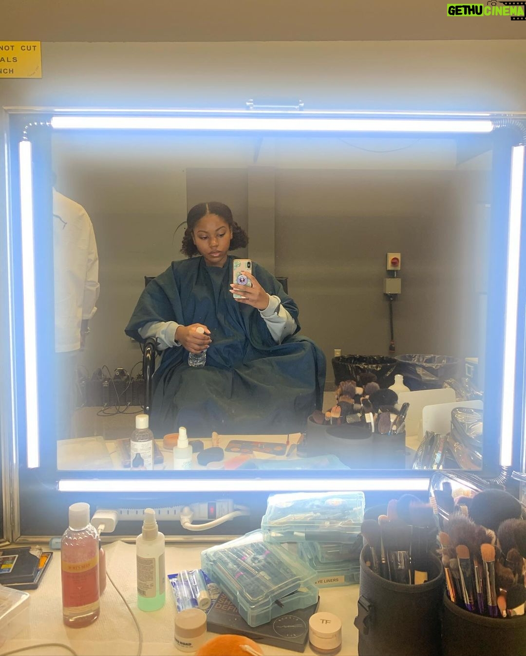 Riele Downs Instagram - i had a beautiful time filming this project. grateful to have gotten to work alongside such incredible talents ( our director katie boland, @kenya, @kal.el45 ) to tell this very important story ~ this film tells the true story of Carlesha Gaither, a young black woman who was kidnapped off the streets of Philadelphia while walking home from a family function. The disproportionate amount of young black girls and women being taken off the streets compared to other demographics is disturbing. the more we shed light on this issue and spread the word, the more young women (and people in general) we can, hopefully, save. keep the conversations alive, and keep spreading the word! *TW: deals with some heavy topics i.e. violence and sexual assault, so be aware when you watch !* tune in TONIGHT at 8/7c on @lifetimetv happy black history month ♥️ #thecarleshagaitherstory #abductedoffthestreet #blackhistorymonth