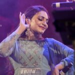 Rimi Tomy Instagram - ❤️❤️❤️enjoy life,that's what we are here for✌️❤️ @nihalipret @priya_anokhi_ @rashmimuraleedharan @yuva_weddings_photography @mukeshmuralimakeover