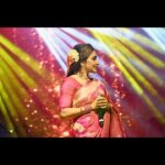 Rimi Tomy Instagram - ❤️❤️❤️✌️concert vibes got me like 🎼 @adarsh.k.s @jeunemaree @mukeshmuralimakeover @priya_anokhi_