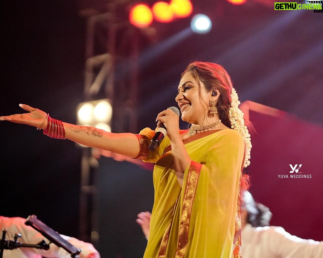 Rimi Tomy Instagram - Music is the divine way to tell beautiful ,poetic things to the heart ❤️❤️❤️🎼🎼🎼🎼🧿🧿
