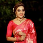 Rimi Tomy Instagram - Varanad Devi Temple,Cherthala @varanad_festival @abinprasad_cherthala @mukeshmuralimakeover @priya_anokhi_ @doms.2010
