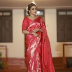 Rimi Tomy Instagram - Varanad Devi Temple,Cherthala @varanad_festival @abinprasad_cherthala @mukeshmuralimakeover @priya_anokhi_ @doms.2010