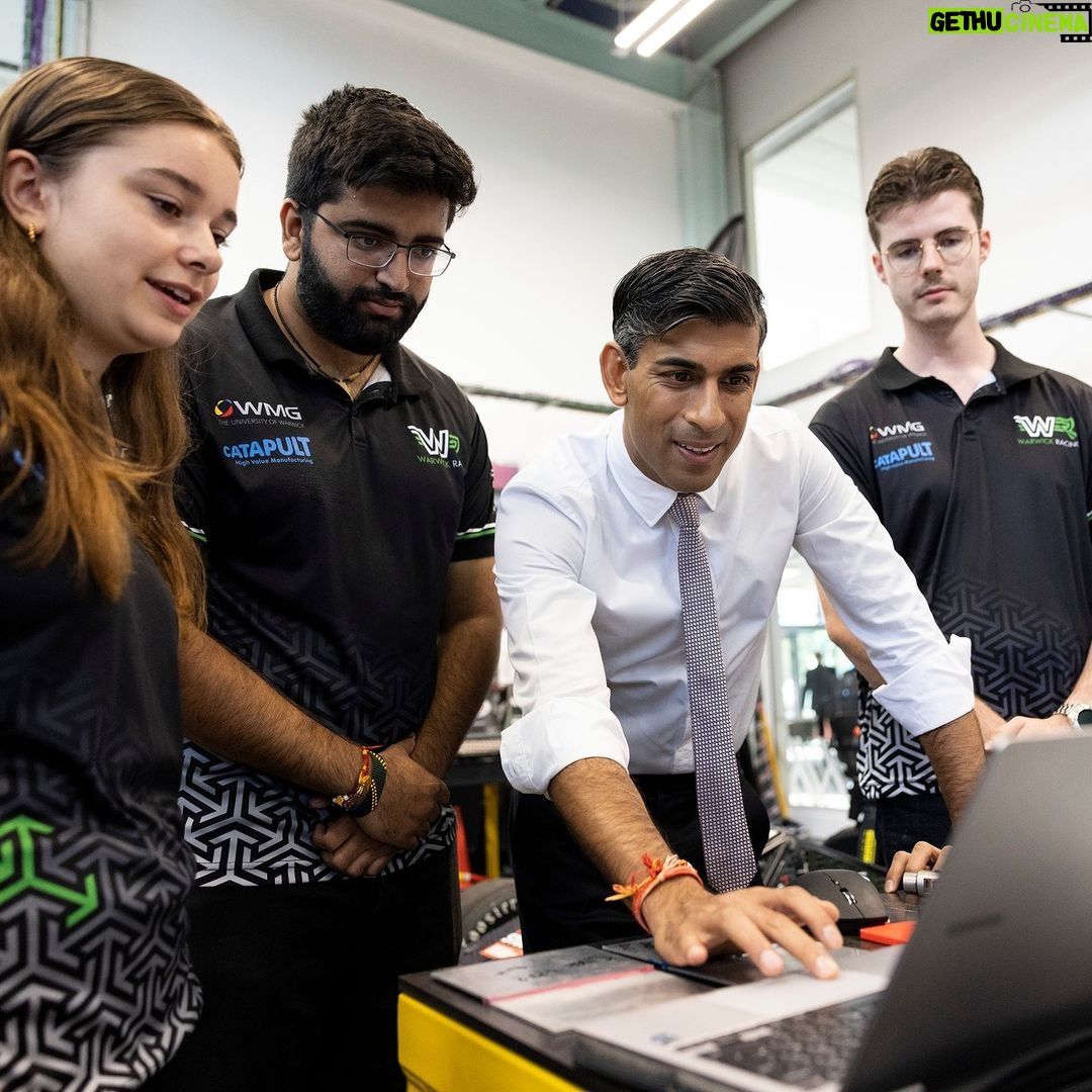 Rishi Sunak - 230.1K Likes - Today is a massive day for British science.
After months of negotiations, we’re joining Horizon Europe.
The deal we’ve agreed means:
🇬🇧 Better value for British taxpayers. We won’t pay for the time the UK was excluded from the programme and we’ll be able to get money back if UK scientists receive much less money than the UK puts in – not the case under our original terms of association.
📈 We'll grow the economy by giving UK scientists access to the world’s largest research and innovation programme.
✍️ UK scientists can start applying to Horizon today.
It was great to discuss the opportunities the programme will bring with researchers @uniofwarwick today.
