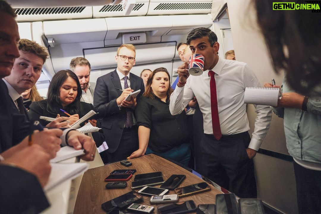 Rishi Sunak - 195.4K Likes - Together we can achieve incredible things.
It’s been one year since I became Prime Minister.
I’m proud of the work we’ve done, but I won’t stop working, day in, day out to get the job done.
Click my link in bio for the progress we’ve made this year.