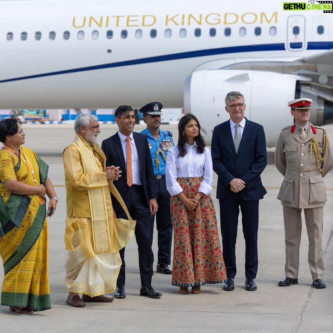 Rishi Sunak - 844.8K Likes - We’ve landed in Delhi ahead of the G20 🇮🇳
We're here to deliver for the British people 🇬🇧