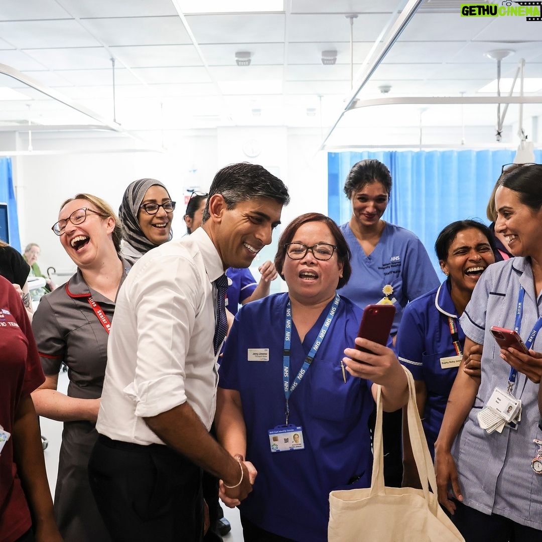 Rishi Sunak - 233.7K Likes - Seeing the importance of the NHS and health care to people’s lives was a huge part of my upbringing.
Both my parents worked in the NHS. Its long-term success matters to me and it’s why I spend so much time focused on cutting waiting lists.
Meeting staff, patients and parents today at @mkhospital_ reminded me of our duty to get the job done.
That’s why we’re backing them with an additional £250 million for 900 more hospital beds, expanding wards and delivering more Urgent Treatment Centres - to get patients the care they need quicker, prepare for winter and cut waiting lists.