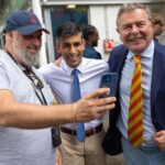 Rishi Sunak Instagram - 🏏🎧 Sat down with the legendary Jonathan Agnew for @bbccricket to chat cricket, my priorities as Prime Minister, growing up in an NHS family, and everything in between. I also presented @andrewstrauss_official with a Points of Light award for his inspiring work in raising awareness of non-smoking lung cancers and pre-bereavement support with @ruthstraussfoundation ❤️ Click the link in my bio to listen to it all. Lord's Cricket Ground