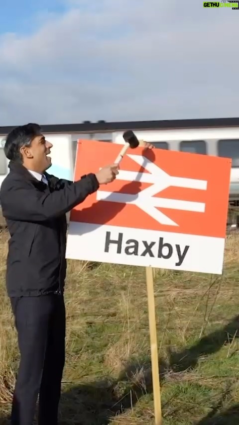 Rishi Sunak Instagram - We’re investing £4.7bn of reallocated HS2 funding. Calling at smaller cities, towns and rural areas in the North and Midlands.