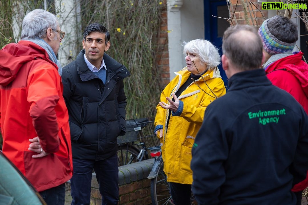 Rishi Sunak Instagram - In Osney today I saw the work the @envagency and emergency services are doing to deal with the impact of the flooding. Households, businesses and farmers in affected areas in England can apply for financial support so they can recover as quickly as possible. Local councils will announce further details soon on eligibility and how to apply.