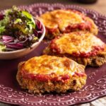 Rita Lobo Instagram - VOCÊ PRECISA PROVAR ESSE BIFE À PARMEGIANA! Com a minha receita, o bife fica com a casquinha crocante, sem fritura. E no modo gratinar da minha AirFryer Oven, o queijo fica no ponto perfeito. Essa preparação ganhou #tbt porque merece uma chance de brilhar na sua cozinha! No Panelinha.com.br você encontra todas as receitas de AirFryer e todos os produtos da minha linha. Se liga que é um presentão de Natal, hein! #TBT #ReceitaPanelinha #RitaLobo #ComidaDeVerdade #ReceitaPratica