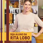 Rita Lobo Instagram - INSCRIÇÕES ABERTAS! Corre que as inscrições pros três cursos de ensino à distância da Escola Panelinha estão abertas! •⁠ ⁠Só Para Um: baseado no livro de mesmo nome, é perfeito pra quem mora sozinho e quer mais saúde e mais autonomia na cozinha. •⁠ ⁠Aprenda a temperar com ervas e especiarias: você vai descobrir todos os segredos pra deixar a comida do dia a dia mais saudável e saborosa. •⁠ ⁠Pê-efe saudável: conheça a fórmula descomplicada pra resolver a sua alimentação, com receitas práticas, saudáveis, variadas e deliciosas! Os cursos podem ser parcelados em até 12 vezes e custam R$300 cada. Alunos, ex-alunos e contribuintes do Senac também têm 20% de desconto. Inscreva-se no link na bio: panelinha.com.br/escola-panelinha-rita-lobo?utm_source=Instagram+Rita&utm_medium=Feed&utm_campaign=ead_24_01 #RitaLobo #EscolaPanelinha #ComidaDeVerdade