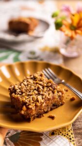 Rita Lobo Instagram - Receita: bolo de maçã com farofa de coco. Vem ver!