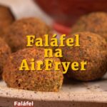 Rita Lobo Instagram - RECEITA: FALÁFEL NA AIRFRYER 😋 Essa receita é um golaço: faláfel na AirFryer! Então já marca na legenda o @ de quem curte esse bolinho de grão-de-bico incrivelmente saboroso. E nesta versão que não precisa de óleo para fritar, é mais prático e não faz bagunça na cozinha. Sirva como petisco, como prato principal ou até no recheio do sanduba! Fala se não é mega versátil? No Panelinha.com.br você encontra várias ideias pra aproveitar o sabor do faláfel e muitas outras receitas de AirFryer! Só vem! #ElectroluxPorRitaLobo #ReceitaPanelinha #RitaLobo #ComidaDeVerdade #ReceitaPratica