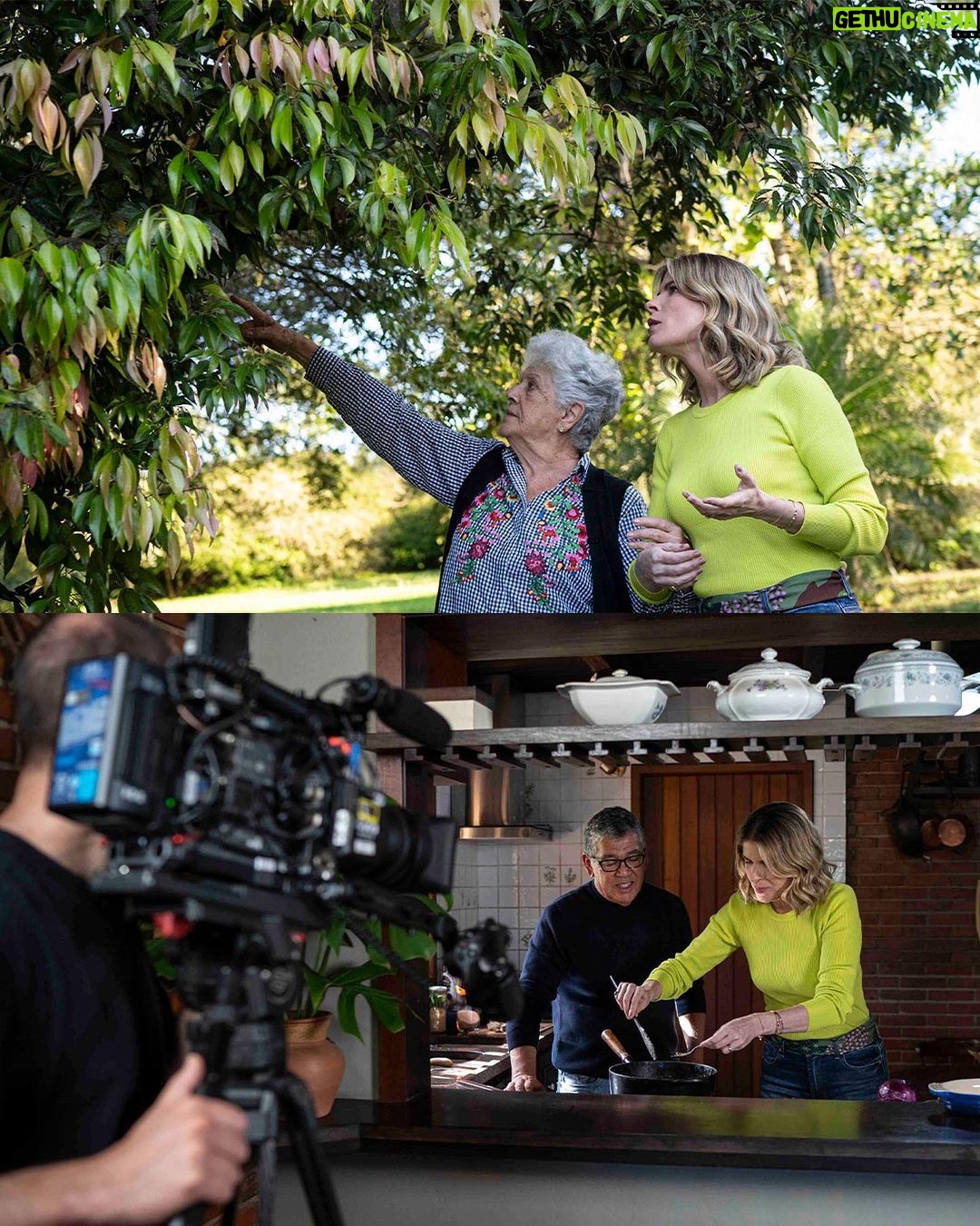 Rita Lobo Instagram - Ontem foi ao ar na @tvglobo o último episódio do Prato Feito Brasil, minha série documental, que agora está disponível no @globoplay. Foi uma alegria sem tamanho poder falar da riqueza da nossa dieta brasileira e contar histórias dos nossos cozinheiros e cozinheiras que fazem questão de preparar e comer arroz e feijão diariamente. O prato feito é um patrimônio nacional! E nós somos mais brasileiros porque comemos arroz com feijão. Muito, mas muito obrigada mesmo a você que me acompanhou nas últimas quatro semanas e fez dessa série o sucesso de audiência que foi. Agradeço também imensamente a todos na Globo que me apoiaram nessa aventura e fizeram esse Prato Feito a tantas mãos. A minha equipe, que está comigo em todos os projetos, além de agradecer, aproveito pra desejar boas férias! 😂 Pra quem se animou a cozinhar mais no dia a dia, lembro que todas as minhas receitas estão no Panelinha.com.br. #PratoFeitoBR #ReceitaPanelinha #RitaLobo #ComidaDeVerdade #ReceitaPratica