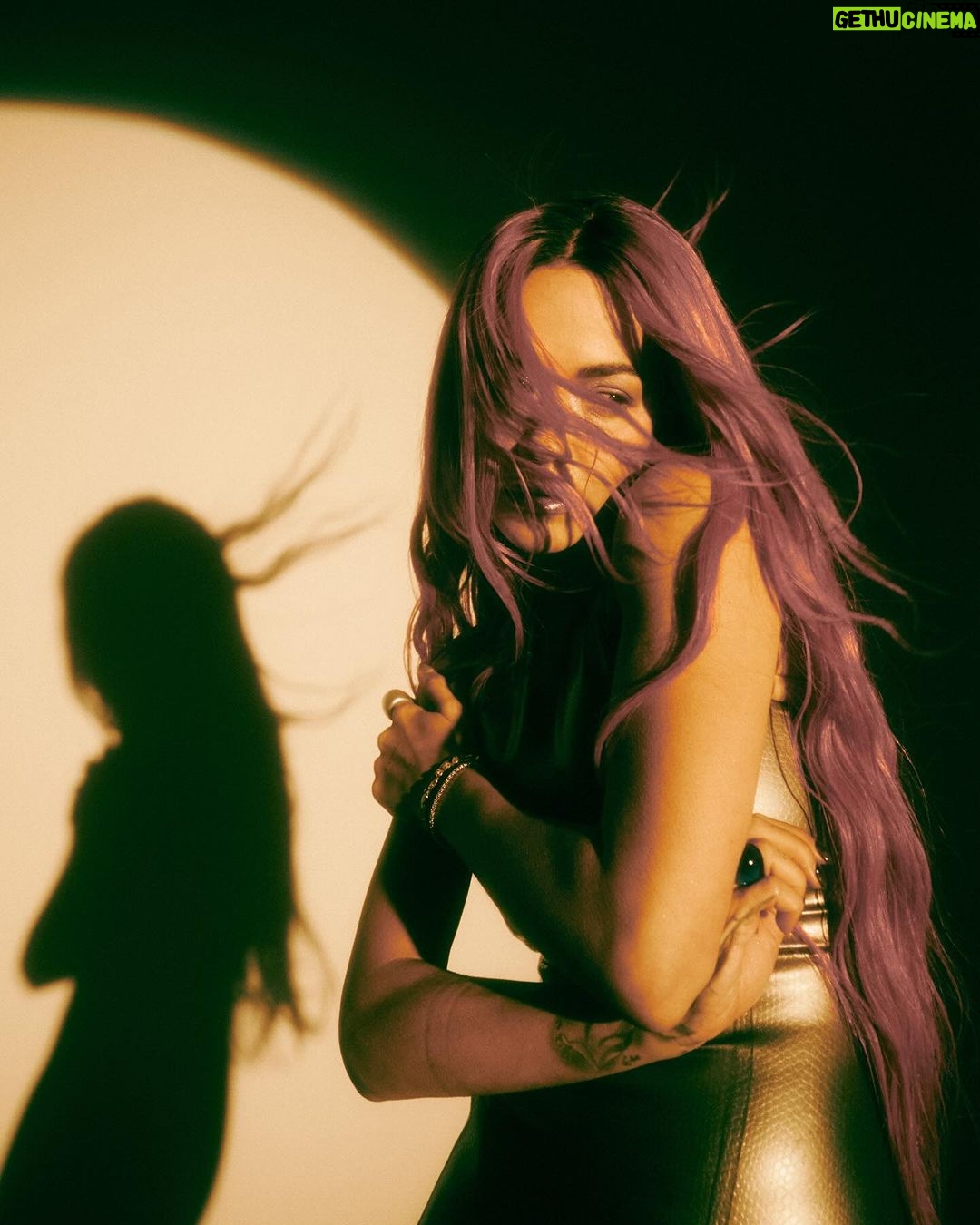 Rita Ora Instagram - Pink and latex? Who would have thought. My latest track LAST OF US with @gryffin ๐๐ฅณ Canโt wait to hear your thoughts! Drop โem in the comments below ๐
