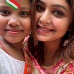 Ritabhari Chakraborty Instagram – চিত্ত যেথা ভয়শূন্য, উচ্চ যেথা শির,
জ্ঞান যেথা মুক্ত, যেথা গৃহের প্রাচীর
আপন প্রাঙ্গণতলে দিবসশর্বরী
বসুধারে রাখে নাই খন্ড ক্ষুদ্র করি,
যেথা বাক্য হৃদয়ের উৎসমুখ হতে
উচ্ছ্বসিয়া উঠে, যেথা নির্বারিত স্রোতে
দেশে দেশে দিশে দিশে কর্মধারা ধায়
অজস্র সহস্রবিধ চরিতার্থতায়–
যেথা তুচ্ছ আচারের মরুবালুরাশি
বিচারের স্রোতঃপথ ফেলে নাই গ্রাসি,
পৌরুষেরে করে নি শতধা; নিত্য যেথা
তুমি সর্ব কর্ম চিন্তা আনন্দের নেতা–
নিজ হস্তে নির্দয় আঘাত করি, পিতঃ,
ভারতেরে সেই স্বর্গে করো জাগরিত।

– রবীন্দ্রনাথ ঠাকুর

শুভ প্রজাতন্ত্র দিবস 🧡🤍💚🇮🇳 Ideal School for the Deaf