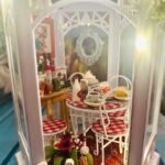 Ritabhari Chakraborty Instagram - The garden Tea room ✨ Am back into making minis. 💫 #miniaturesbyritabhari