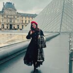Ritabhari Chakraborty Instagram - Maa, Paris and Art all around ❤️ Missing Papa and Titin. Picture courtesy for all my pics @satarupasanyal Paris, France