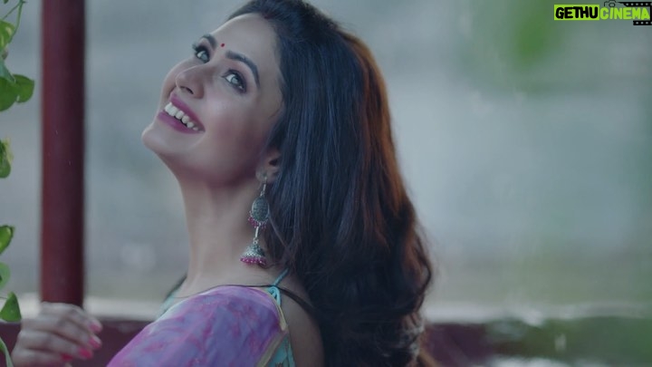 Ritabhari Chakraborty Instagram - Sawaan reaches 1 million plus views! Thank youuuu ❤️❤️❤️ Song - link in my bio.