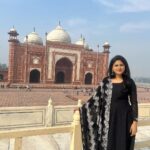 Rithika Tamil Selvi Instagram - Happy Valentine’s Day❤️ Spread love & peace ✌️🫶🏻😊 . . . . #wahtaj❤️ #tajmahal #tajmahalgallery #rithika #tamil_rithika #rithikatamilselvi #taj #valentinesday2024 Taj Mahal, Agra, India