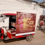Ritu Singh Instagram - पवन सिंह के नए गाने ने बढ़ाई भोजपुरी म्यूजिक लवर्स में गर्मी, हुआ आरा बलिया छपरा वायरल भोजपुरी सिनेमा के पवन सिंह का नया गाना "आरा बलिया छपरा" ने रिलीज के साथ भोजपुरी म्यूजिक लवर्स की गर्मी बढ़ा दी है। पवन सिंह का यह गाना आज सारेगामा हम भोजपुरी के यूट्यूब चैनल से रिलीज हुआ है और पलक झपकते गाने ने ट्रेंडिंग स्पीड पकड़ ली है। इस गाने को पवन सिंह ने भोजपुरी की चर्चित सिंगर अनुपमा यादव के साथ मिलकर गया है, जिसे लोग खूब पसंद भी कर रहे हैं। ये गाना, सारेगामा हम भोजपुरी यूट्यूब चैनल के साथ लीडिंग म्यूजिक स्ट्रीमिंग ऍप्प्स पर भी उपलब्ध हैं. इस गाने की खास बात यह है कि इसे एक बार फिर से सारेगामा हम भोजपुरी लेकर आऍ है, जिन्होने पवन सिंह का पिछला गाना "लाल घाघरा" खूब लोकप्रिय हुआ था। उसे गाने की अपार सफलता के बाद पवन सिंह और सारेगामा हम भोजपुरी का यह नवीनतम गाना एक बार फिर से भोजपुरी संगीत प्रेमियों के बीच बेहद पसंद किया जा रहा है। वहीं, बात अगर गाना "आरा बलिया छपरा" के म्यूजिक वीडियो की करें तो इसमें पवन सिंह के साथ बबली गर्ल ऋतु सिंह नजर आ रही हैं। गाने के म्यूजिक वीडियो में दोनों की केमिस्ट्री बवाल लग रही है और स्वैग भी खूब निखर कर सामने आ रहा है। इस गाने के जरिए सारेगामा हम भोजपुरी में एक बार फिर से बता दिया है कि वह क्यों भोजपुरी में सबसे ज्यादा लोकप्रिय म्यूजिक चैनल है। आपको बता दें कि सारेगामा हम भोजपुरी में इस गाने को अलग कॉन्सेप्ट से बनाया है। गाना "आरा बलिया छपरा" में स्त्री द्वारा महसूस किये गये धोखे और दिल दुखाई की पीड़ा को व्यक्त किया गया है। यह खूबसूरत गाना पावर स्टार पवन सिंह द्वारा गाया गया हिस्सा, "आरा, बलिया, और छपरा" के लोगों की गर्मी और करीबी का जश्न मनाता है। इस गाने मे पवन जी एक हुक स्टेप्स भी कर रहे हैं जिस पर कोई भी झूमने को मजबूर हो जाएगा। पवन सिंह बोले - “ आरा, बलिया, छपरा इस गाने मे, भोजपुरी संस्कृति की महक के साथ, एक अपना अलग स्वैग भी हैं” मैने पूरी कोशिश की है की इसे पुरी पॉवर के साथ आप सभी फान्स के लिये, गाउँ! आप अपना प्यार और आशीर्वाद बनाए रखिए” "आरा बलिया छपरा" में संगीत का संयोजन शुभम राज SBR ने किया है, जबकि गीत को लिखा है विनय बिहारी ने। कोरियोग्राफर लकी विश्वकर्मा है. गाने में अनुपमा यादव और पवन सिंह के साथ एडिशनल वॉइस आरोही भारद्वाज की भी है। @singhpawan999 ♥️ @singeranupma ♥️ @ritu9170 का नया भोजपुरी सॉन्ग "आरा बलिया छपरा" हुआ वायरस 📽️ @saregamahumbhojpuri @vikrammehra30 @sanjaychaurasiamh @arohibhardwaj_official