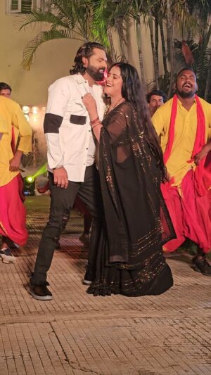 Ritu Singh Instagram - Kajarawa Ka Di Raja Ji🥰🤩i

@ritu9170
@shivanisinghpersonal999