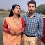 Ritu Singh Instagram - जेलर-क़ैदी ….. बात कुछ समझ ना आयी🤔 With my jolly co-एक्टर साब 😅 #reels #trendingnow #funny #comedy #actor #time #laughter #time