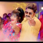 Ritu Singh Instagram - Super hit jodi #trending #post #newpost #viralpost #newpost #pawansingh999 #powerstarfans #powarsterpawan💪 UP60 जिला बलिया