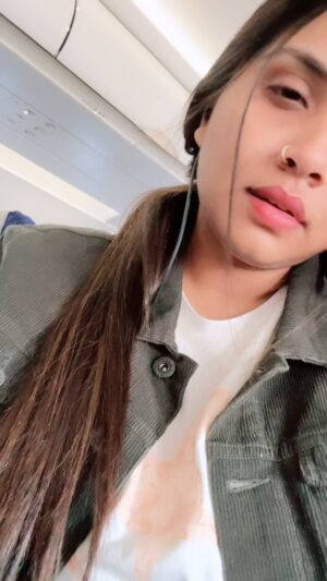 Ritu Singh Instagram - Bhojpuriya marad 
#aarah #ballia #chapra 
😘😘😍😍🤫🤫😘
@singhpawan999 ji 
@ritu9170 
@saregamahumbhojpuri