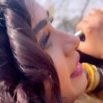 Ritu Singh Instagram – एक तो मैं मासूम …🥰
 ऊपर से इतनी मेहनती 😝
मुझे डर है कहीं आप लोग मुझे बिगाड़ ना दो 😋

#onset #masti #time #ritusinghbhojpuriqueen #shower #yourlove #more #more #n #more #🙏