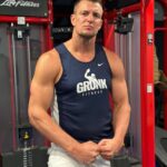 Rob Gronkowski Instagram - Sunday Blahs… NAHH