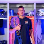 Rob Gronkowski Instagram - It’s my turn now. HYPED to be the new host of @LABowlGame 🏈🏟️ The 2023 #LABowl Hosted By Gronk kicks off Saturday, December 16 at @SoFiStadium! 🎟️ For tickets, suites and more info go to labowlgame.com