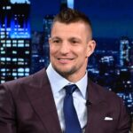 Rob Gronkowski Instagram - @gronk wants fans to pick him making this year’s Kick of Destiny for @fanduel 🤣 #FallonTonight The Tonight Show Starring Jimmy Fallon