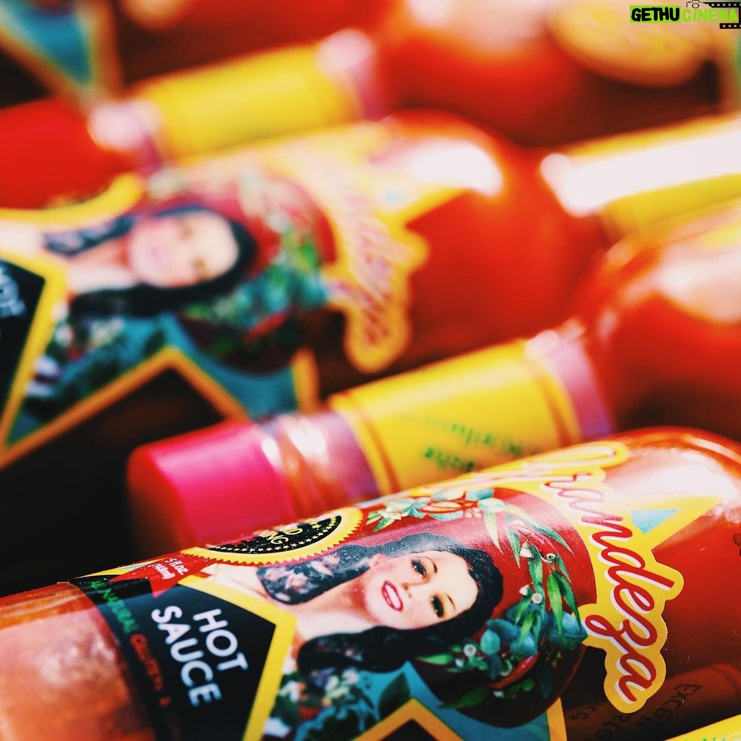 Rob Kardashian Instagram - 🔥 excited to launch @grandezahotsauce!! get yours at GrandezaHotSauce.com