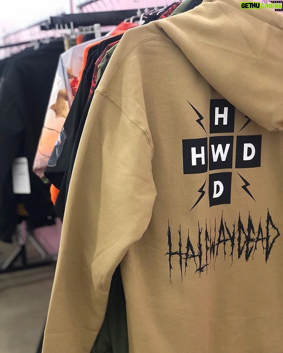 Rob Kardashian Instagram - New HWD wed. @halfwaydead
