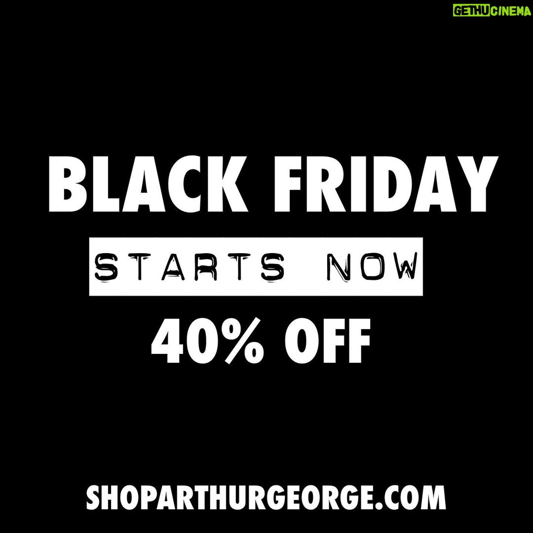 Rob Kardashian Instagram - Get 40% off @arthurgeorge87 socks at ShopArthurGeorge.com now 🖤🖤 #BlackFriday