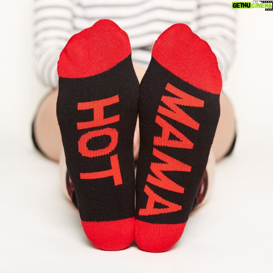 Rob Kardashian Instagram - Mother’s Day socks are 50% off right now at ShopArthurGeorge.com!! @arthurgeorge87 💙 #MothersDay