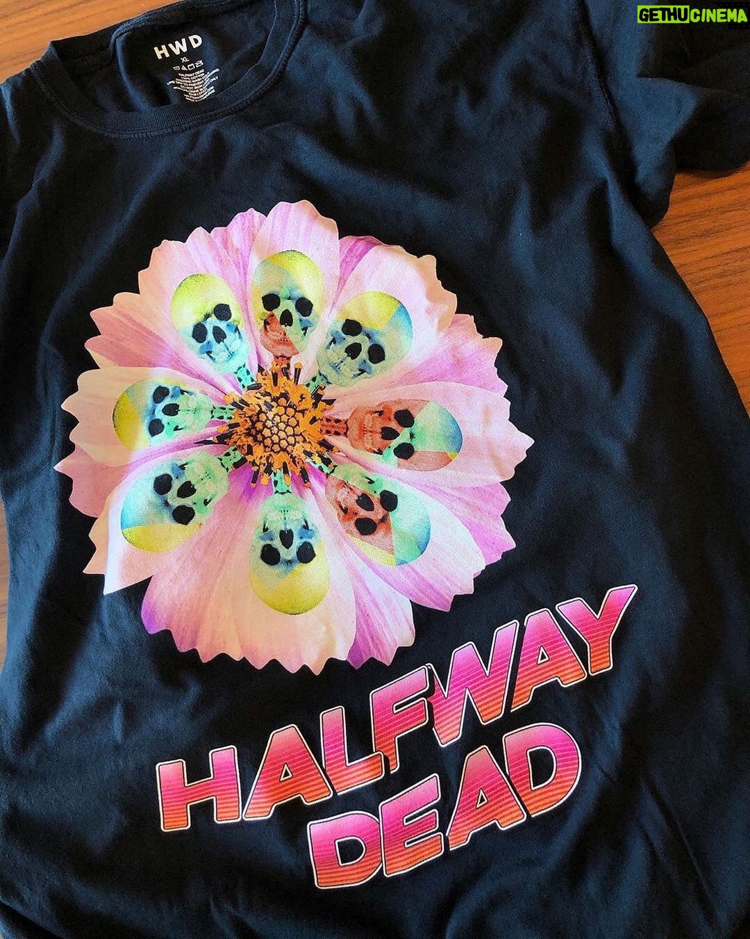 Rob Kardashian Instagram - Fresh out the bag. New HWD available now halfway-dead.com