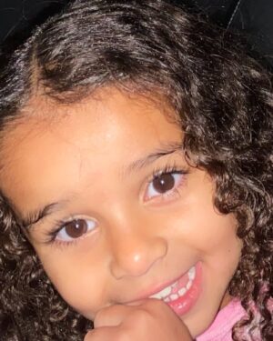 Rob Kardashian Instagram - Happy Birthday to my baby girl!! I am so Proud of the sweet and smart girl that you are! Thank You for bringing so much Happiness to my Life :) Daddy Loves You 💙💙